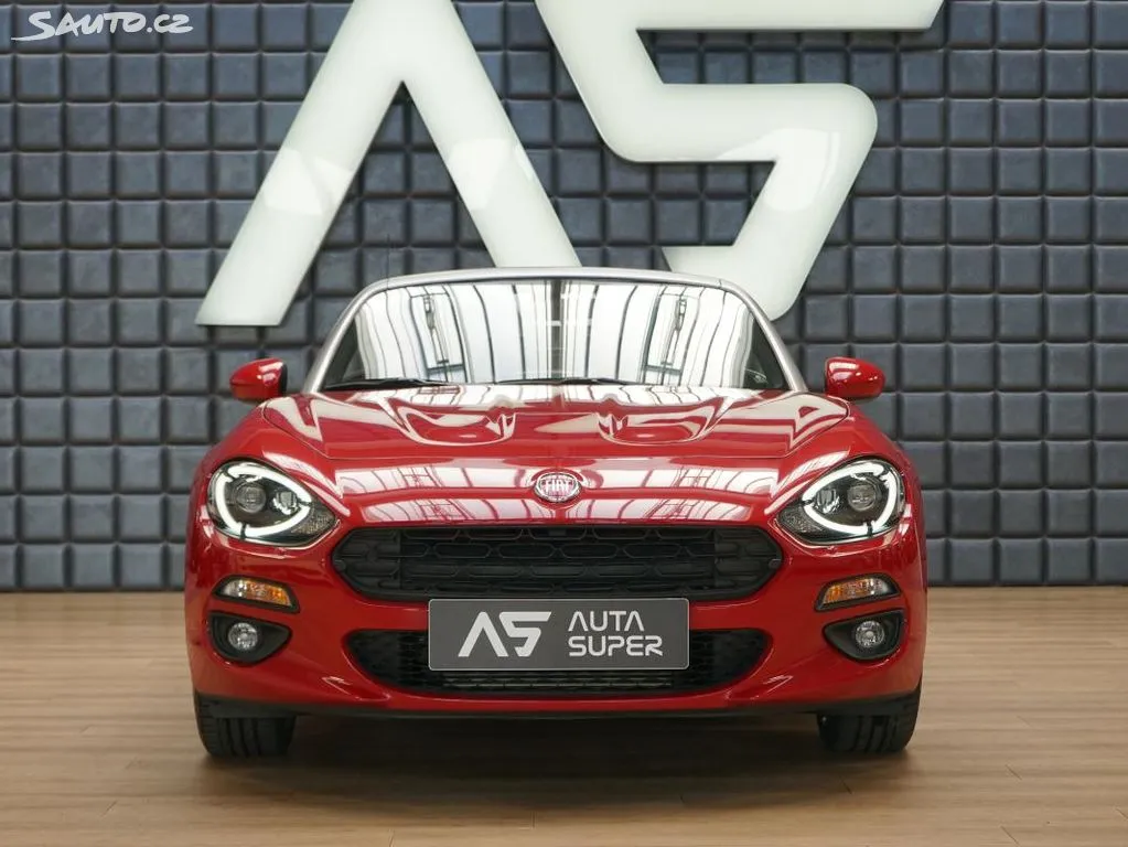 Fiat 124 Spider 1.4i Multiair Turbo Bose CZ Image 2